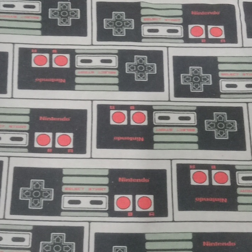 Retro Nintendo tee (L) - Picture 2 of 5